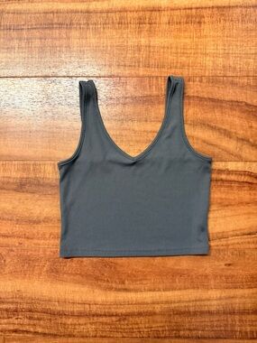 SHEIN Charcoal Gray Ribbed V-Neck Cropped Tank Top